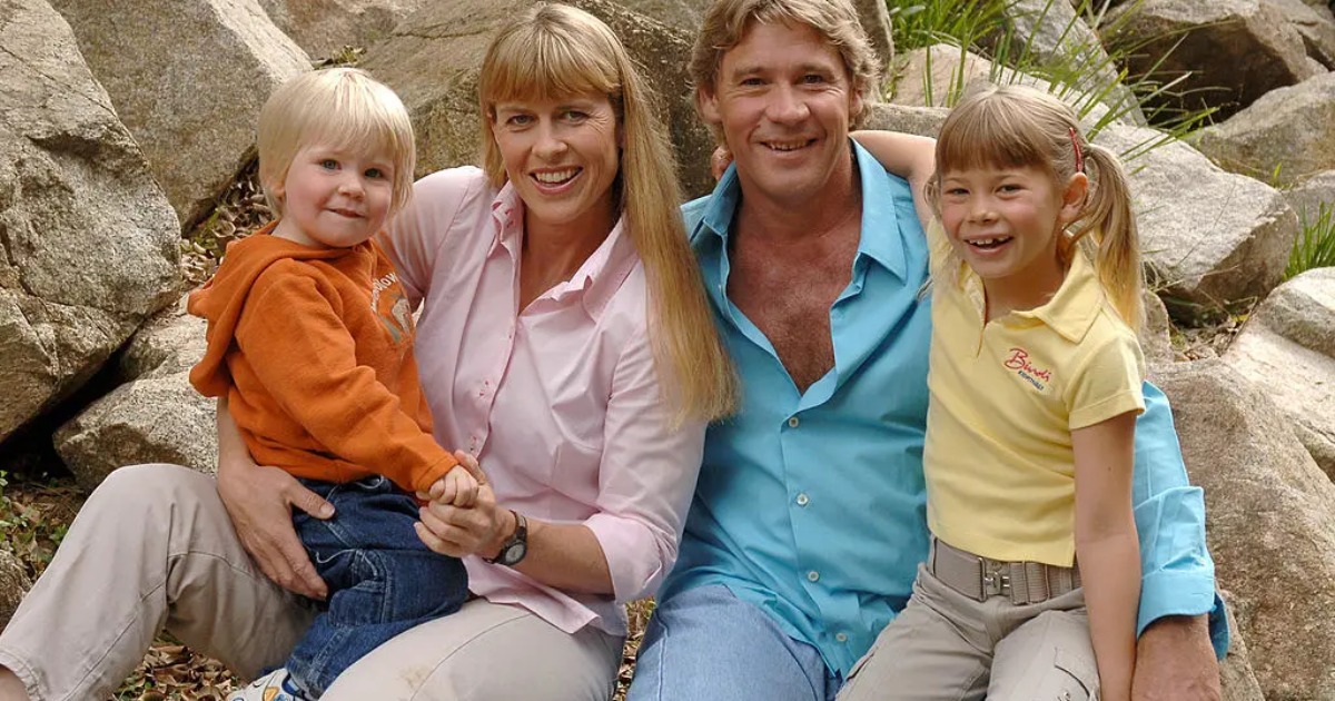 Steve Irwin's cameraman shares his final words as kids pay tribute on anniversary of his death